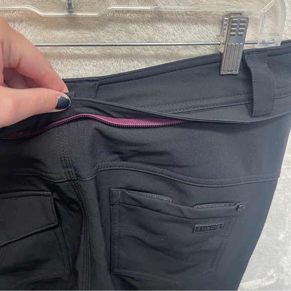 Volcom Battle Stretch Pants Womens Skinny Fit Snow Ski Zip Tech Flare black M - Picture 10 of 11
